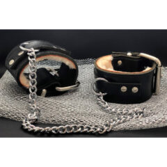 leg cuffs by Black Rose World